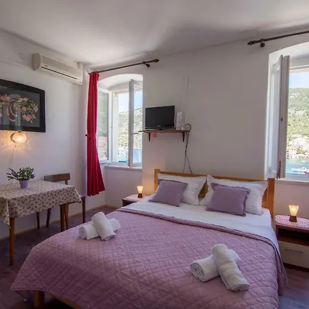 Apartament Riva 5 Komiža