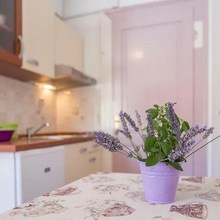 Riva 5 Apartament Komiža